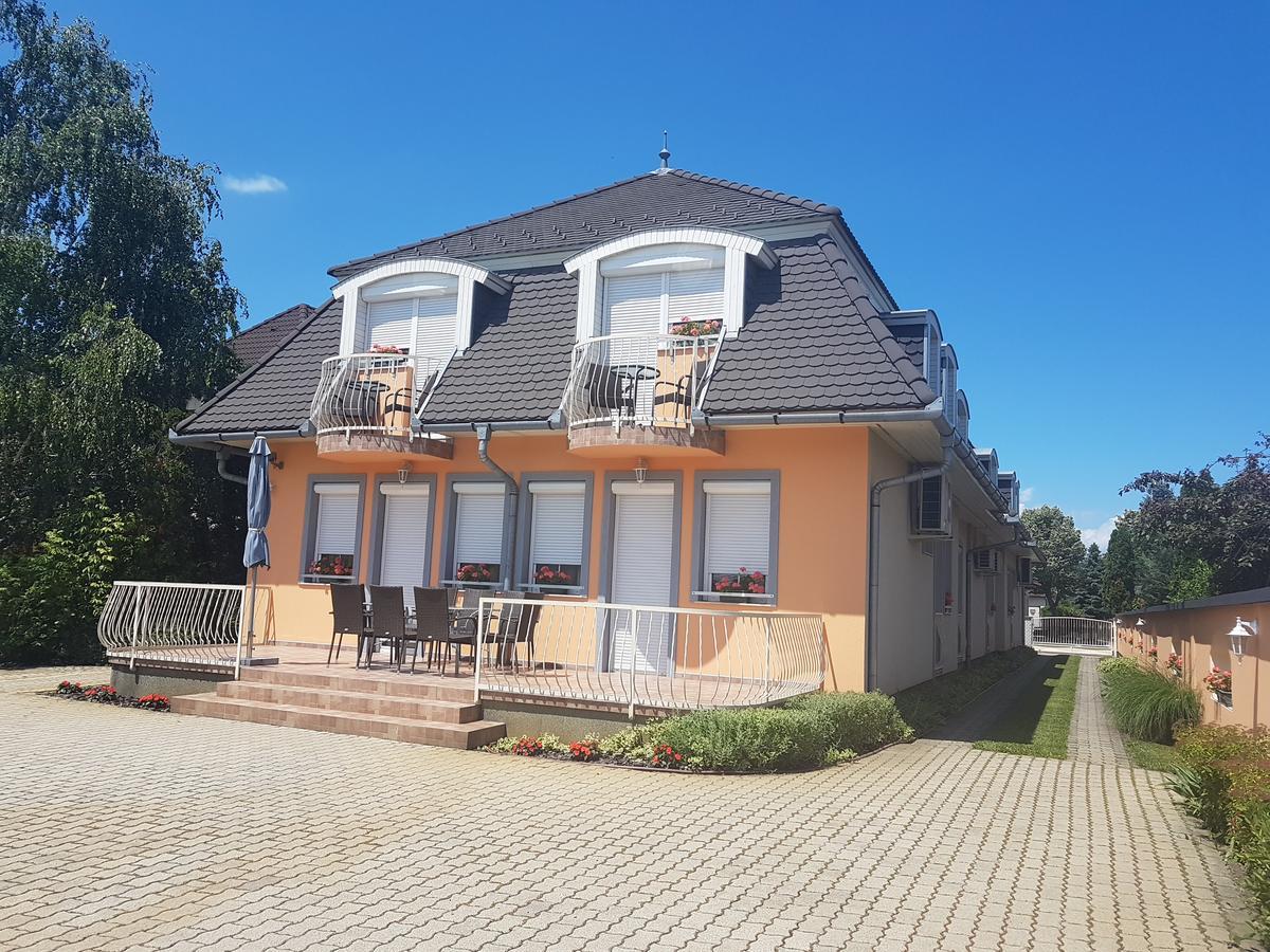 Richie Ii. Apartman Apartment Siofok Exterior photo